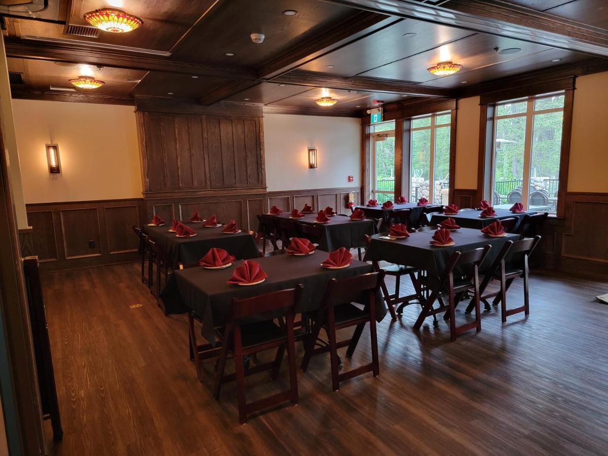 Kilmorey Lodge Waterton Park Exterior photo