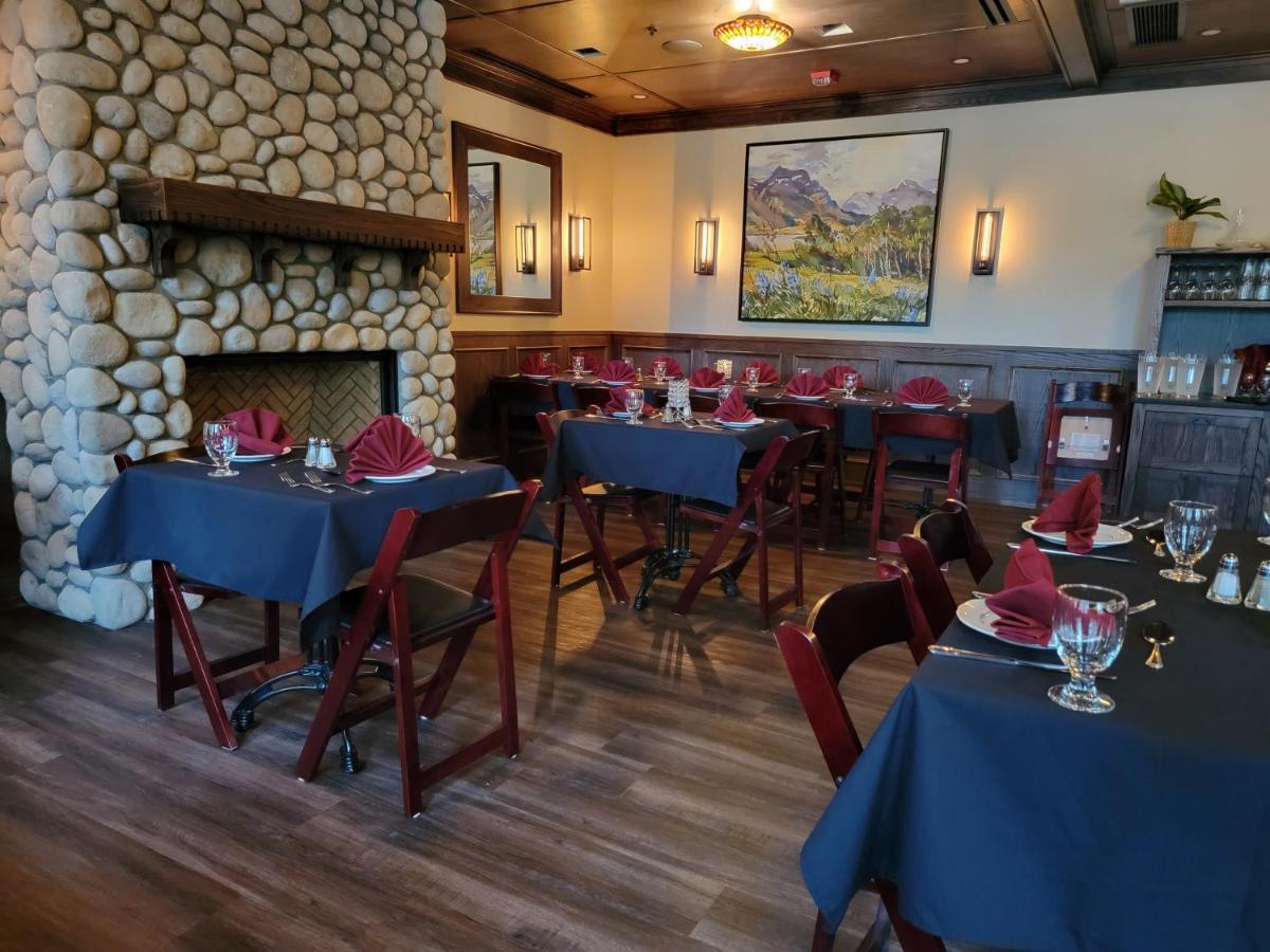 Kilmorey Lodge Waterton Park Exterior photo